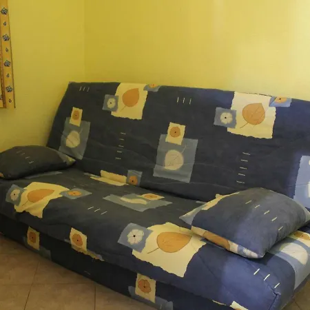 Pavillon Climatise 2p Avec Grande Terrasse A 1500m De La Plage, Jusqu'a 4 Pers - Fr-1-229c-78 Holiday home